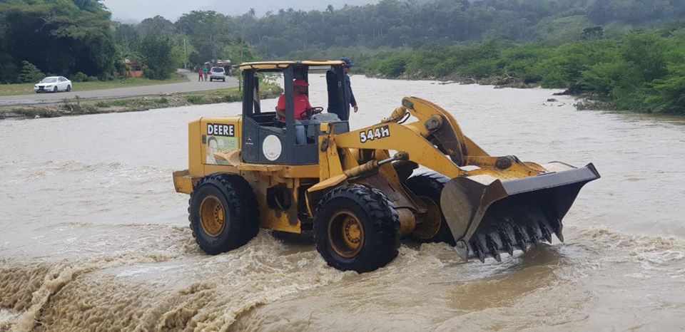  Lluvias causan desbordamiento de ríos y afluentes en comunidades de la provincia Puerto Plata
