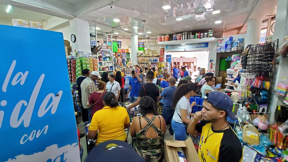 Miles de personas abarrotan establecimientos comerciales en Puerto Plata a solo horas para elecciones municipales