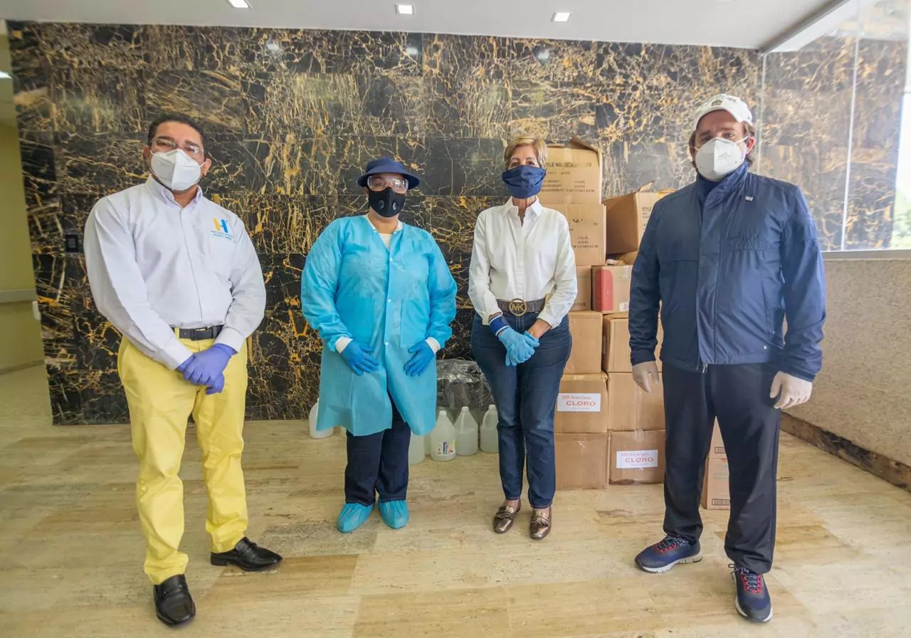 Congresistas José Paliza y Ginette Bournigal donan insumos al Hospital Público de Puerto Plata para contrarrestar COVID-19