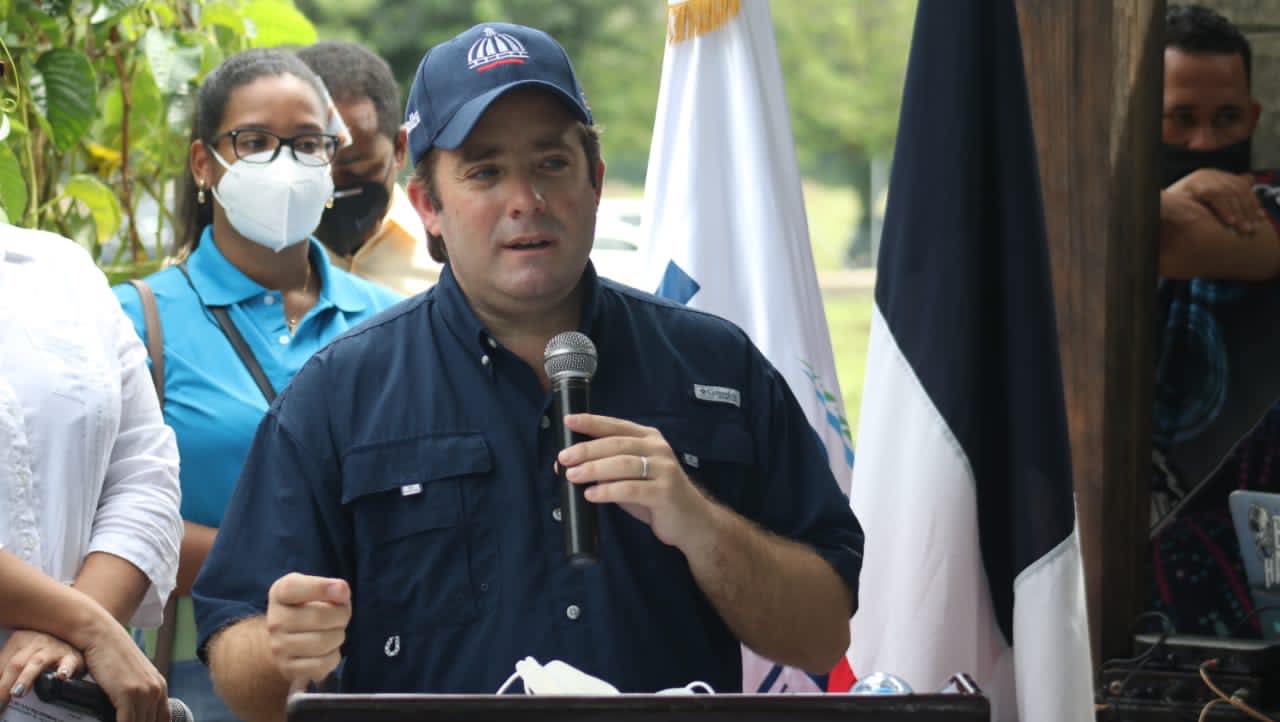 Paliza afirma que se hace necesario cuidar el Medio Ambiente y volver sobre la tierra en RD