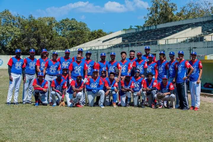 Titanes de Casa Linda vencen a Indios de San Marcos en apertura Liga de Béisbol Superior de Puerto Plata