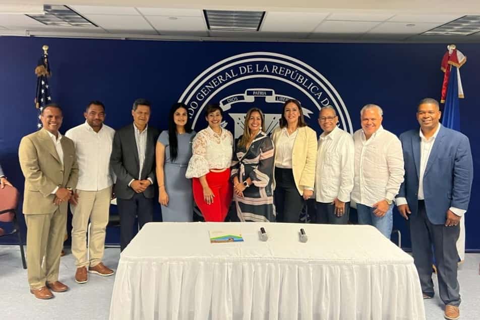 Realizan panel en consulado dominicano en Nueva York para promover turismo, comercio e inversión hacia Puerto Plata