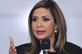 La procuradora fiscal del Distrito Nacional, Rosalba Ramos, consideró este martes que el actor Andrés Castillo, está siendo muy mal asesorado