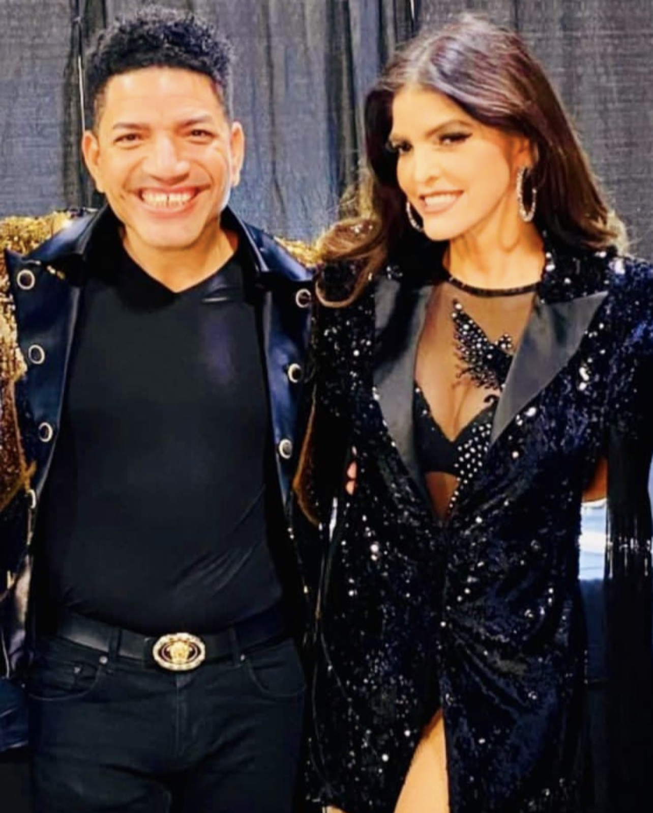 Artista puertoplateño “El Varón de la Bachata” comparte escenario con Ana Bárbara en Miami