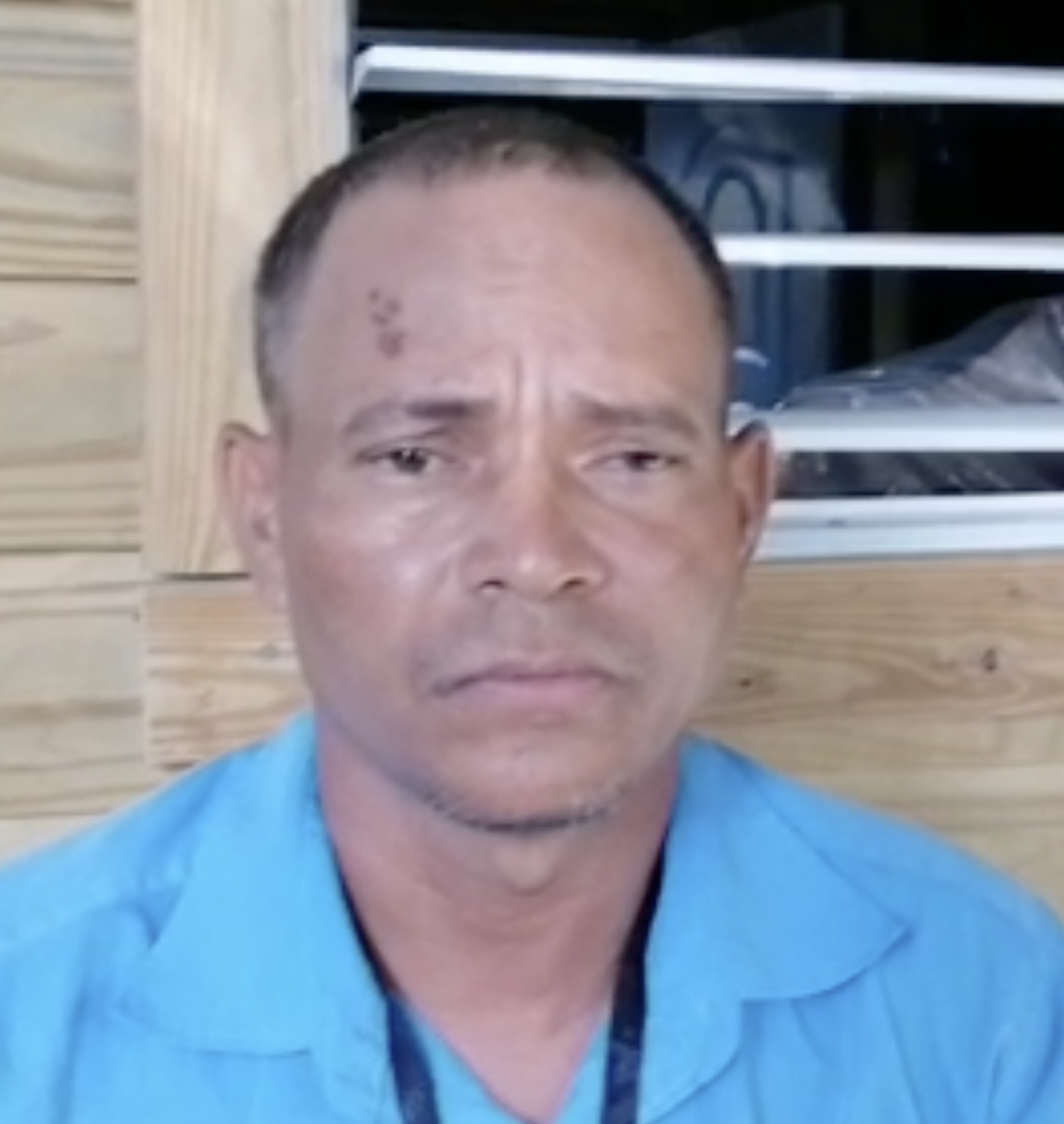  Tirotean vehículo de comunicador en Navarrete