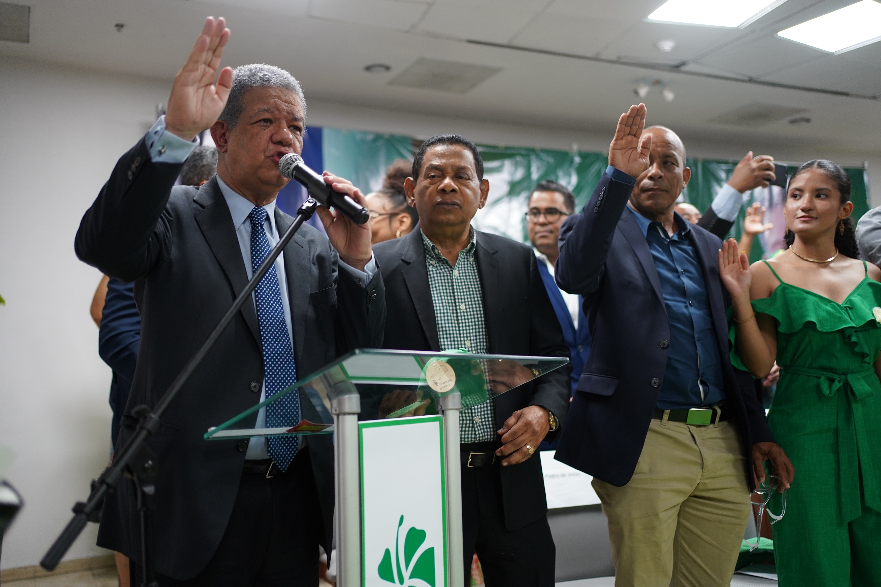 "No hay una correlación directa entre la cantidad del dinero que se pone y la calidad del desempeño escolar", dice Leonel