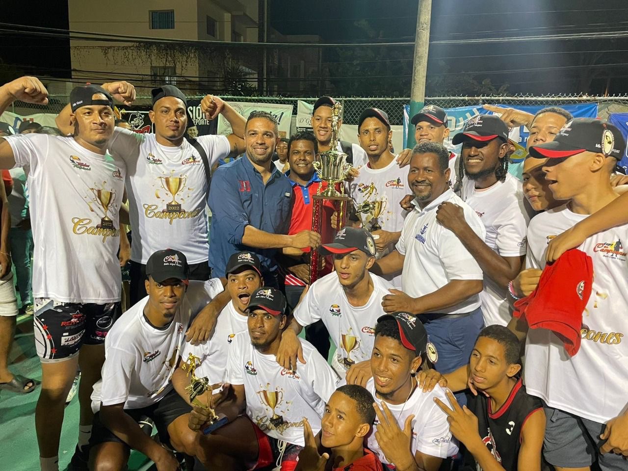 Padre las Casas se proclama campeón del Básquet de Campeones Pedro López Vásquez, Almonte MVP