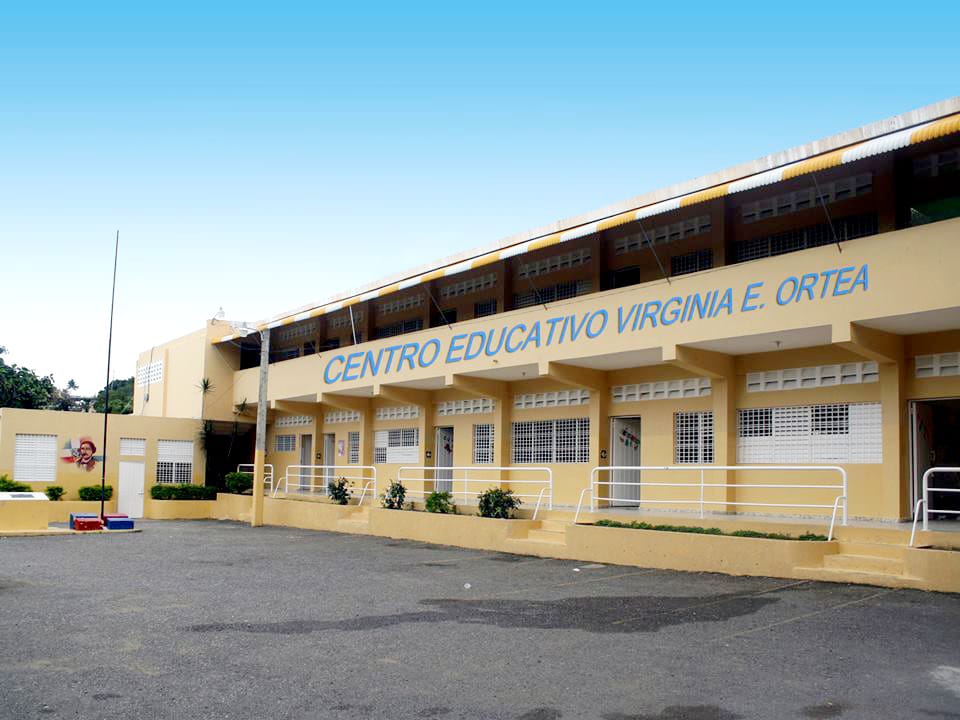 Ante lenta reparación Escuela Virginia Elena Ortea de Puerto Plata no inició clases presenciales, decency será virtual 