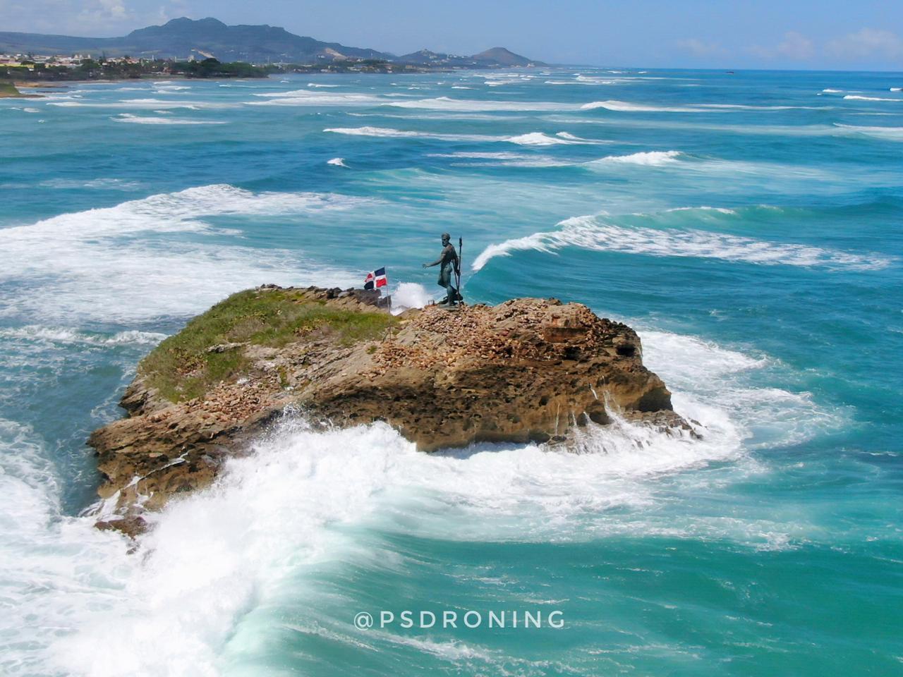 Mantienen prohibición al uso de balnearios en Puerto Plata debido a malas condiciones climática