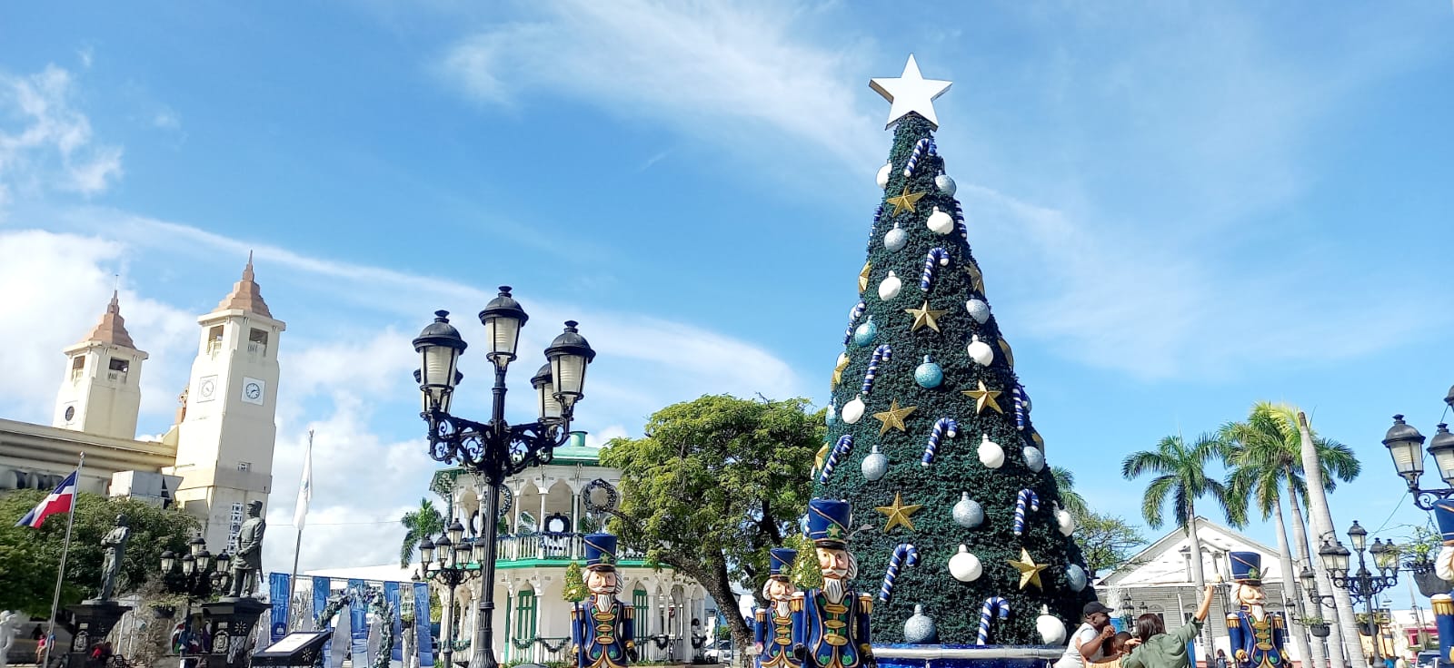 Puertoplateños celebrarán Nochebuena y Navidad con buen clima tras ciclo lluvioso y oleajes anormales
