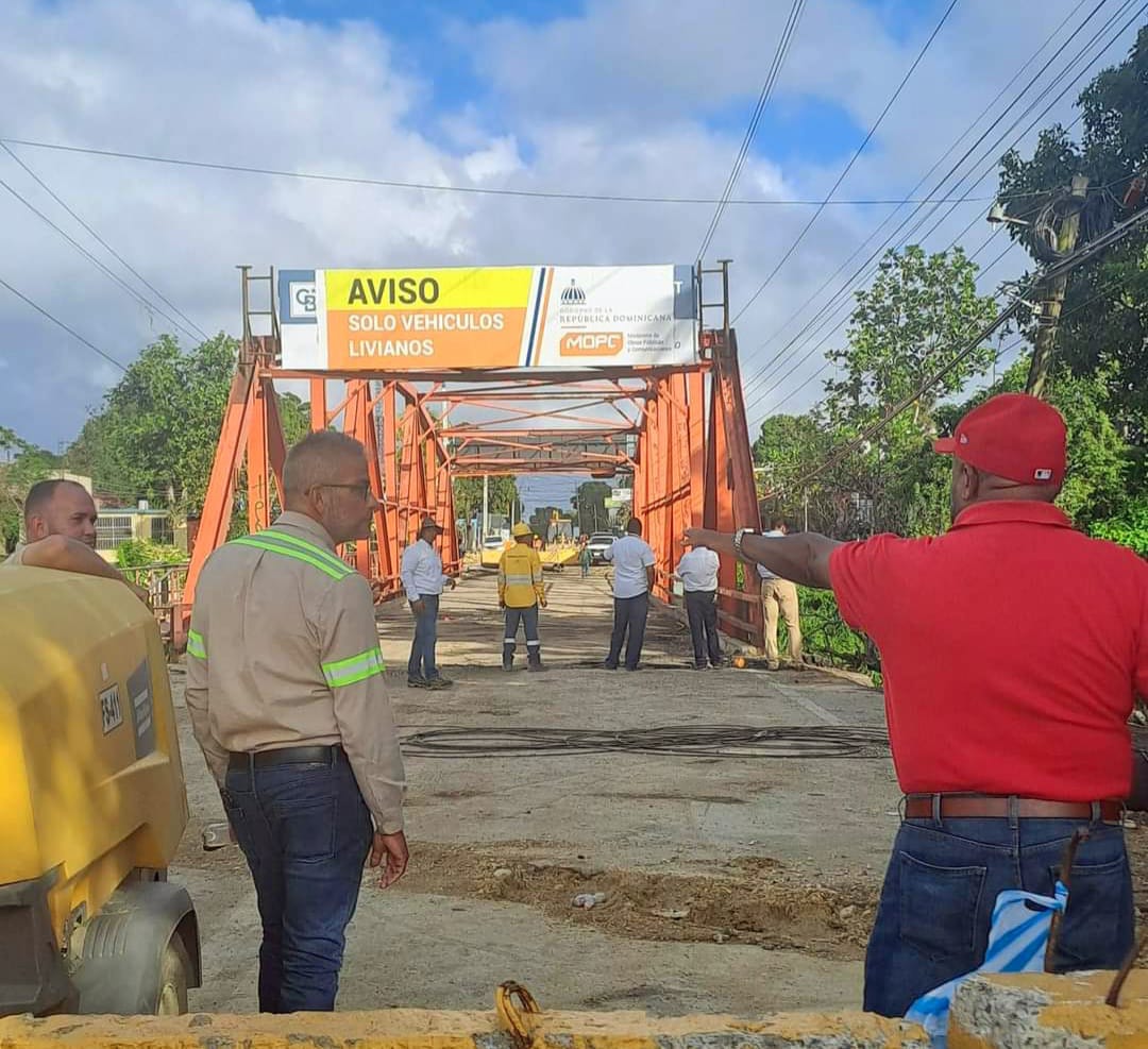 ¡Por Fin! Obras Públicas inicia trabajos de demolición viejo puente de Cangrejos en Puerto Plata 
