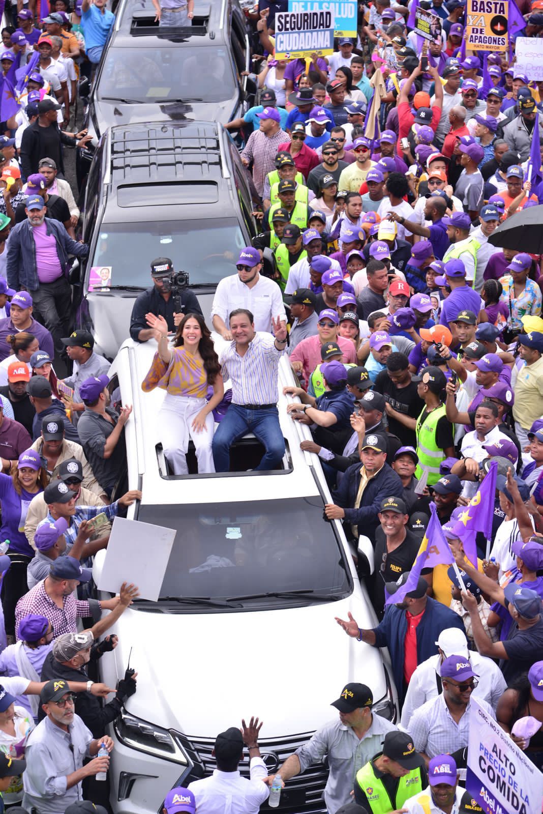 Miles participaron en «Marcha de la Esperanza» convocada por PLD