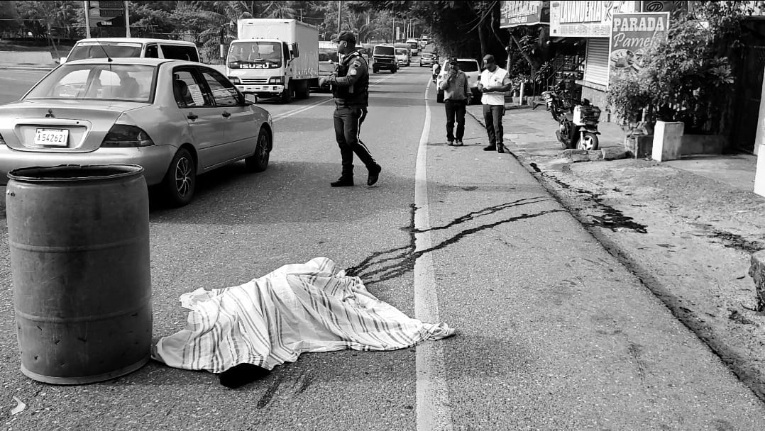 ¡Trágica! Muere haitiano atropellado por un automóvil en Sosúa, chocan 2 yipetas en vía alterna 