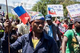 Haití, a la puerta de una intervención, diez meses después de solicitud de primer ministro