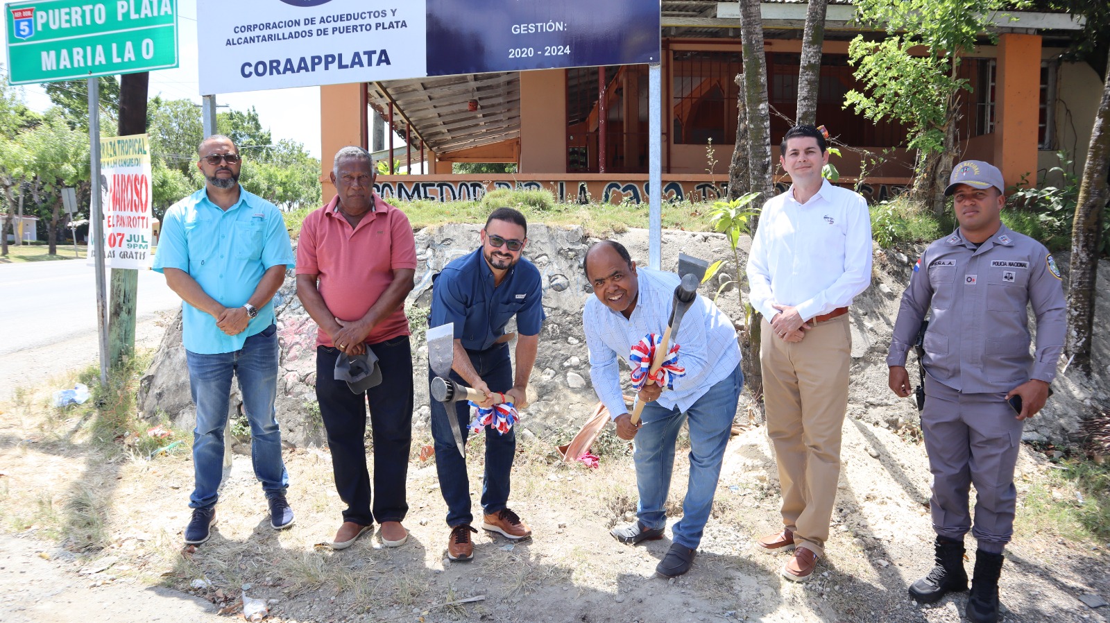 Director de CORAAPPLATA da primer picazo para reforzamiento acueducto María La “O” en Sosúa