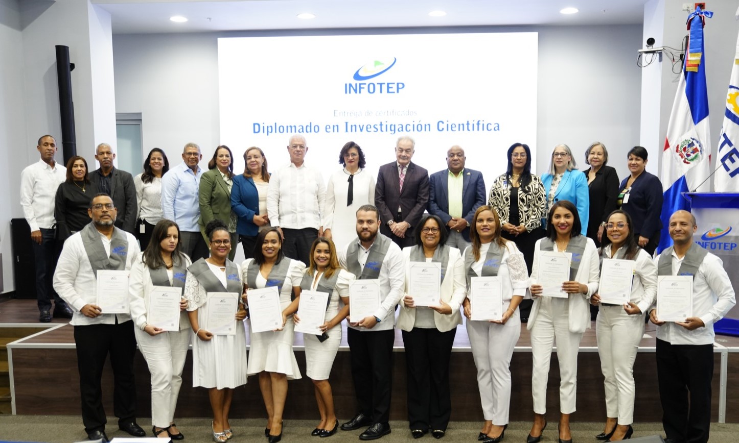 INFOTEP certifica colaboradores formados en metodología de investigación científicar