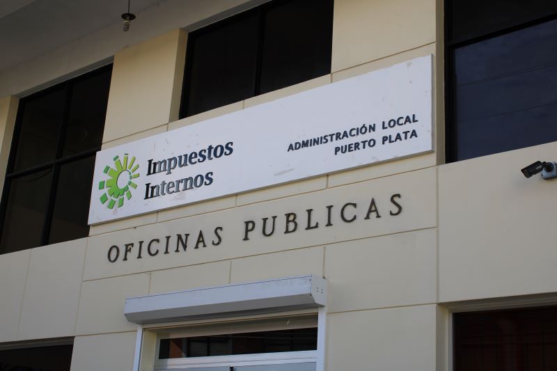 Abogados denuncia situación crítica en el departamento de tasaciones de la DGII Puerto Plata
