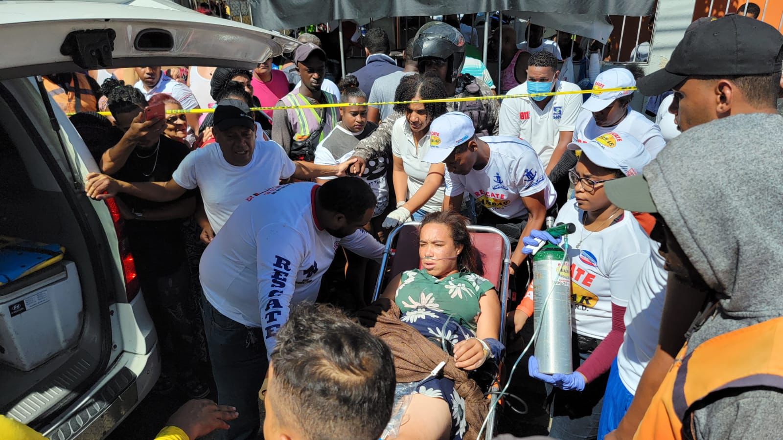 Organismos de socorro auxiliaron mujer sufrió percance mientras laboraba en Puerto Plata