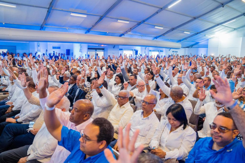 PRM proclama a Abinader y resto de candidatos elegidos para los comicios del 2024