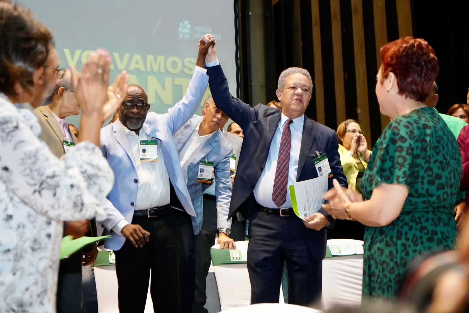 Fuerza del Pueblo realiza con entusiasmo Convención Nacional de Dirigentes