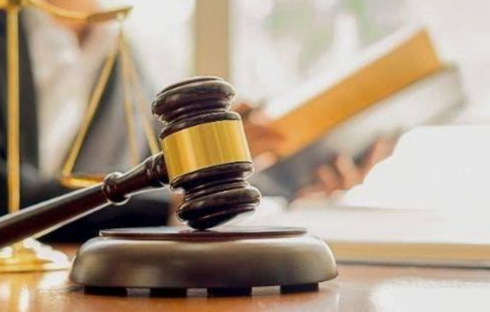 Condenan sujeto a 20 de prisión en Puerto Plata por degollar a un primo con un casquete de botella 