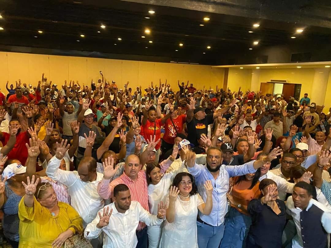 Alcalde de Sosúa “Willy El Chamo” presenta equipo de trabajo en procura de su reelección   