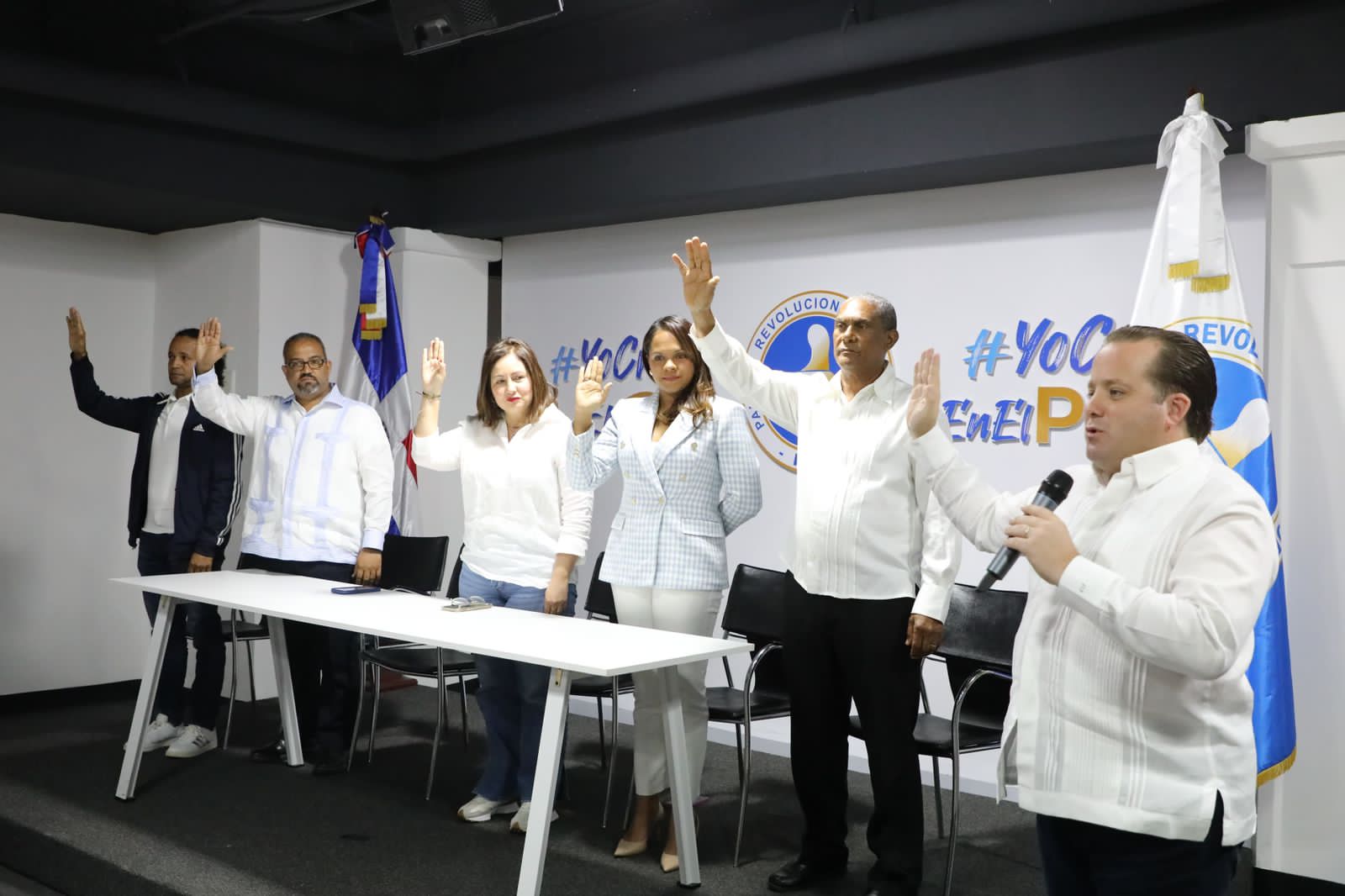 ¡Ah, la política Compay! Exalcaldesa de Sosúa Ilana Neumann se juramenta en el PRM tras abandonar PRD