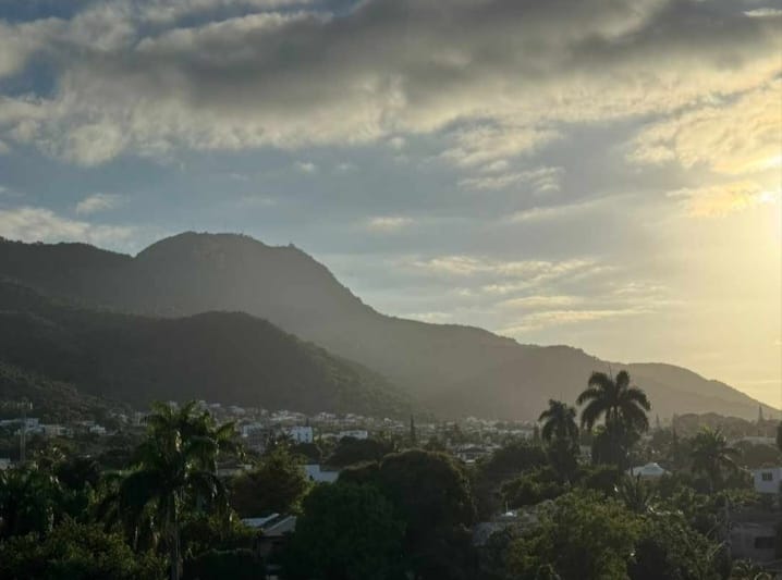 Denuncian apagones afectan economía y tranquilidad ciudadana en Puerto Plata  