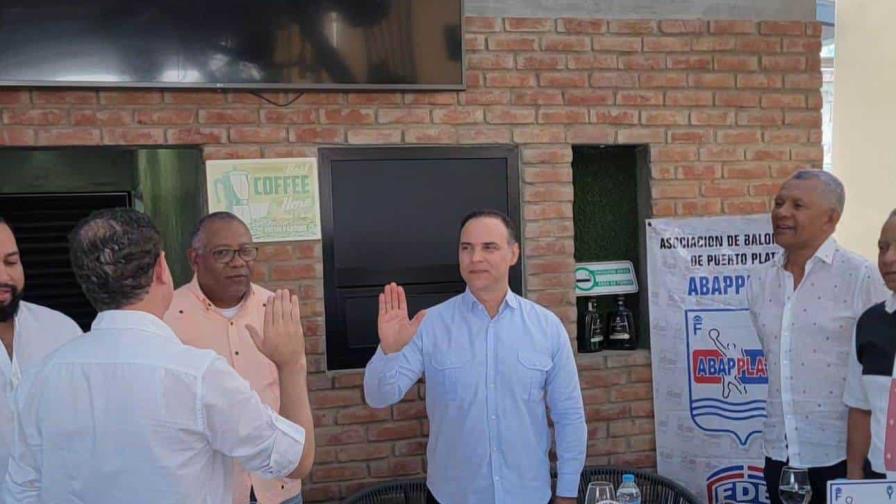 Juramentan diputado Emil Durán como presidente de honor Torneo de Baloncesto Superior PP  