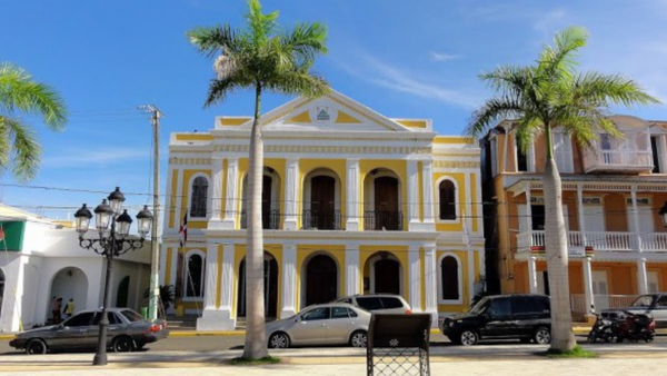    Ayuntamiento mantiene servicios al Anfiteatro y Parque de la Puntilla         