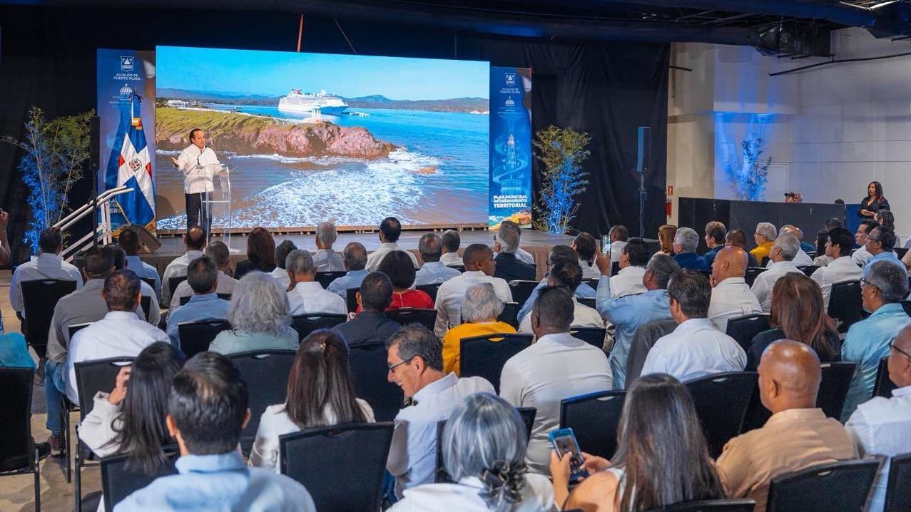 Presentan oficialmente Plan de Ordenamiento Territorial de San Felipe de Puerto Plata