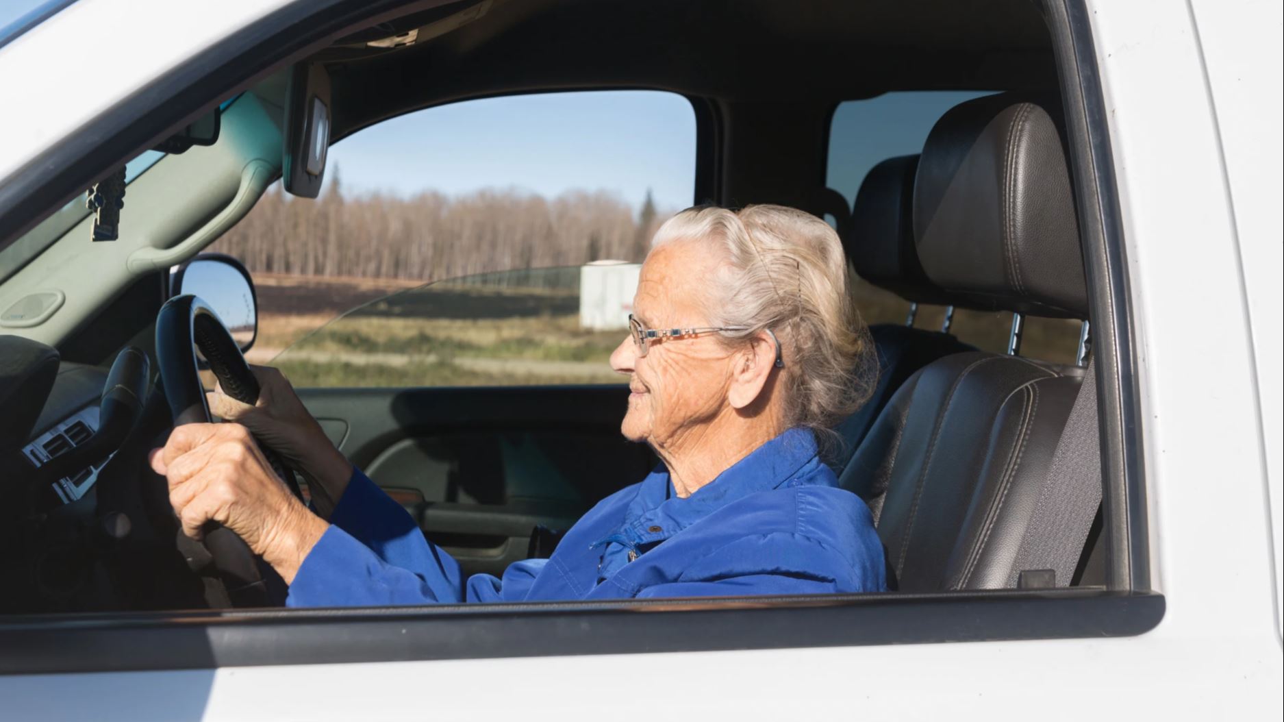 Arrestan a anciana en Francia por conducir un Porsche a 228 km/h