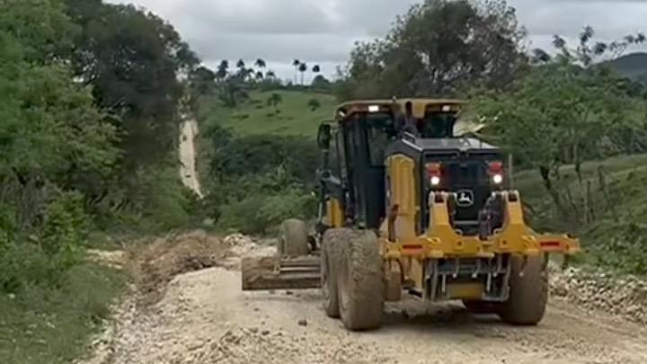 Habilitan vía alterna en carretera turística Luperón tras colapso de puente; Digesett agiliza tránsito