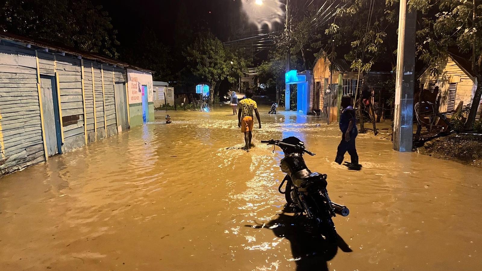 Lluvias provocan inundaciones en varios municipios de Puerto Plata