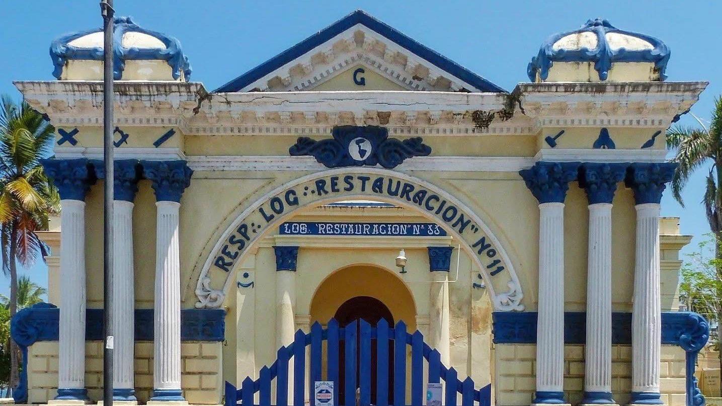 Denuncian uso indebido de histórico templo masónico en Puerto Plata para rodaje cinematográfico
