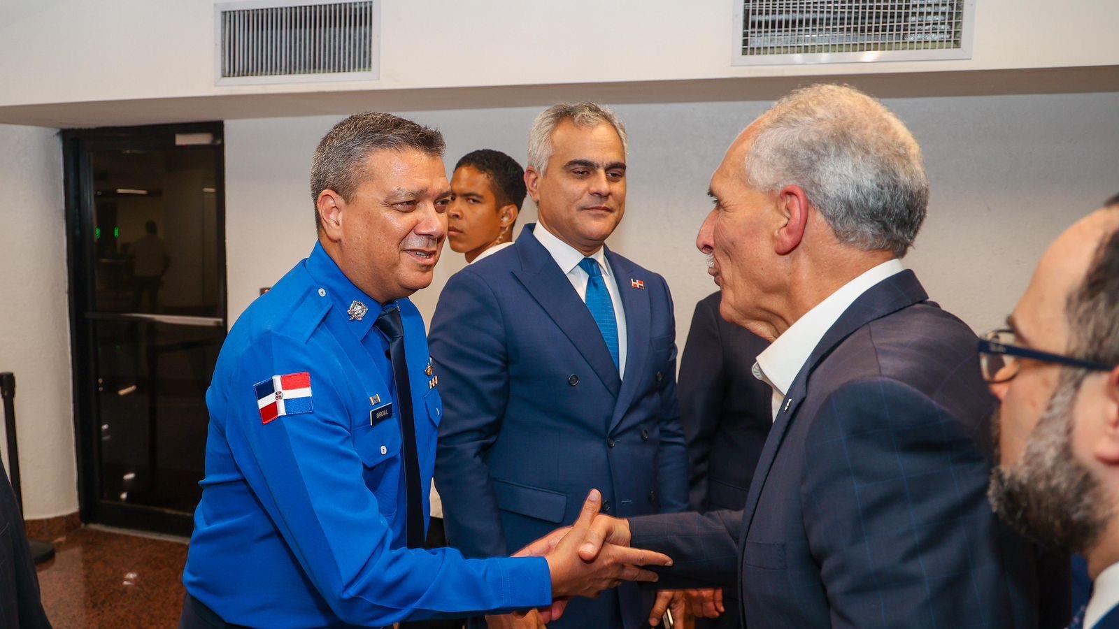 Director del CESAC participa en recepción del presidente de Honduras en República Dominicana