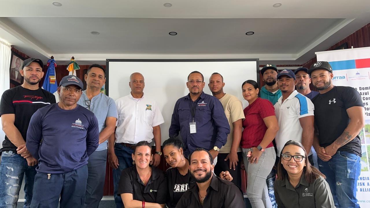 CI-Atabey fortalece capacidades para la conservación y restauración de manglares junto a EcoSoluciones y Global Coralition