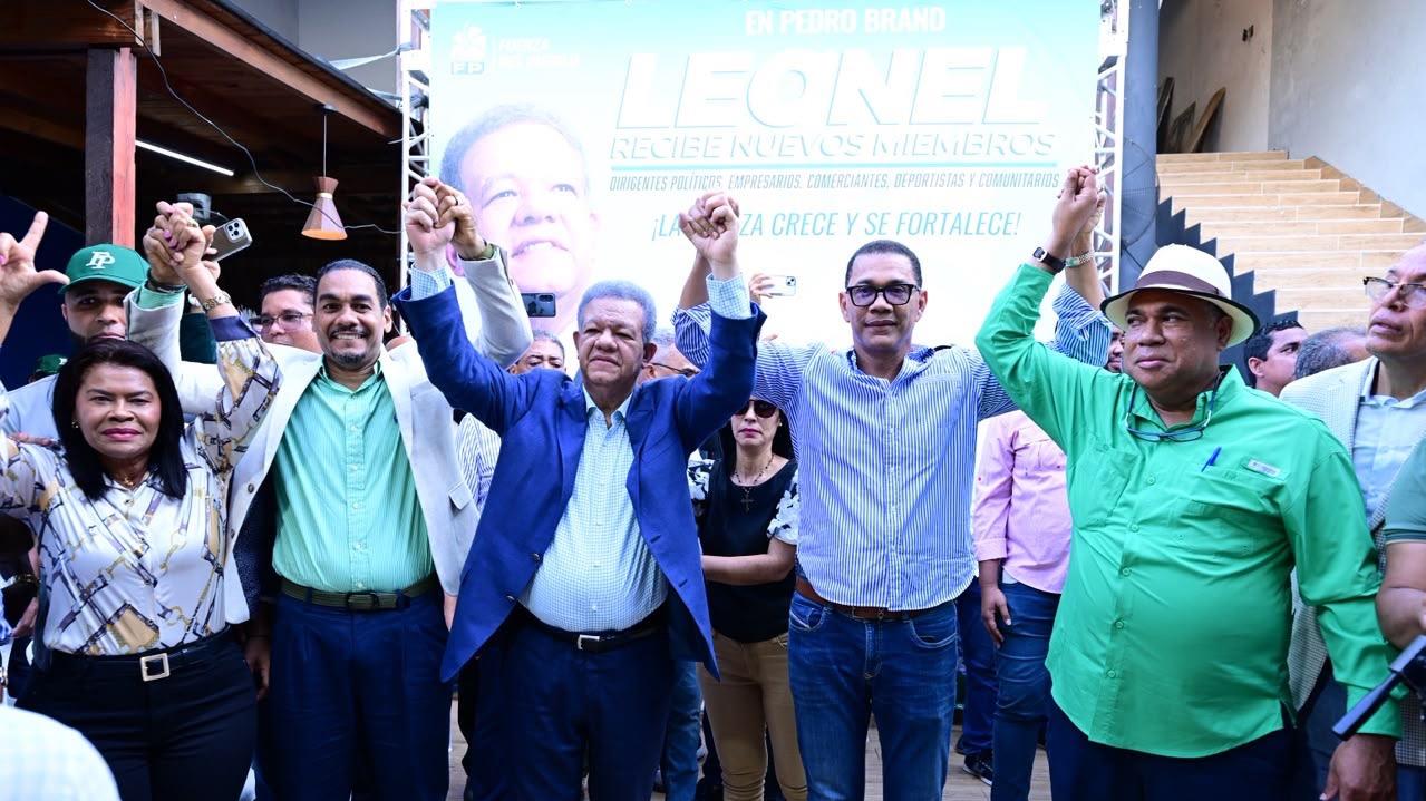 Leonel asegura que el PRM no pudo mantener el programa de 24 horas de energía: “El pueblo se cansó”