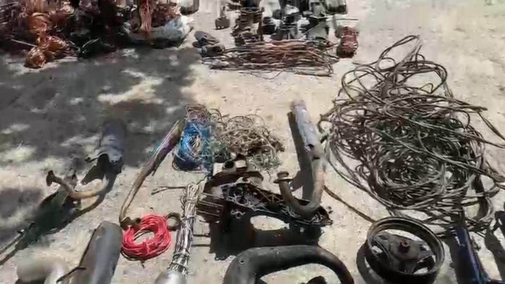Policía realiza allanamientos en metaleras de Puerto Plata e incauta alambres eléctricos y piezas de motocicletas