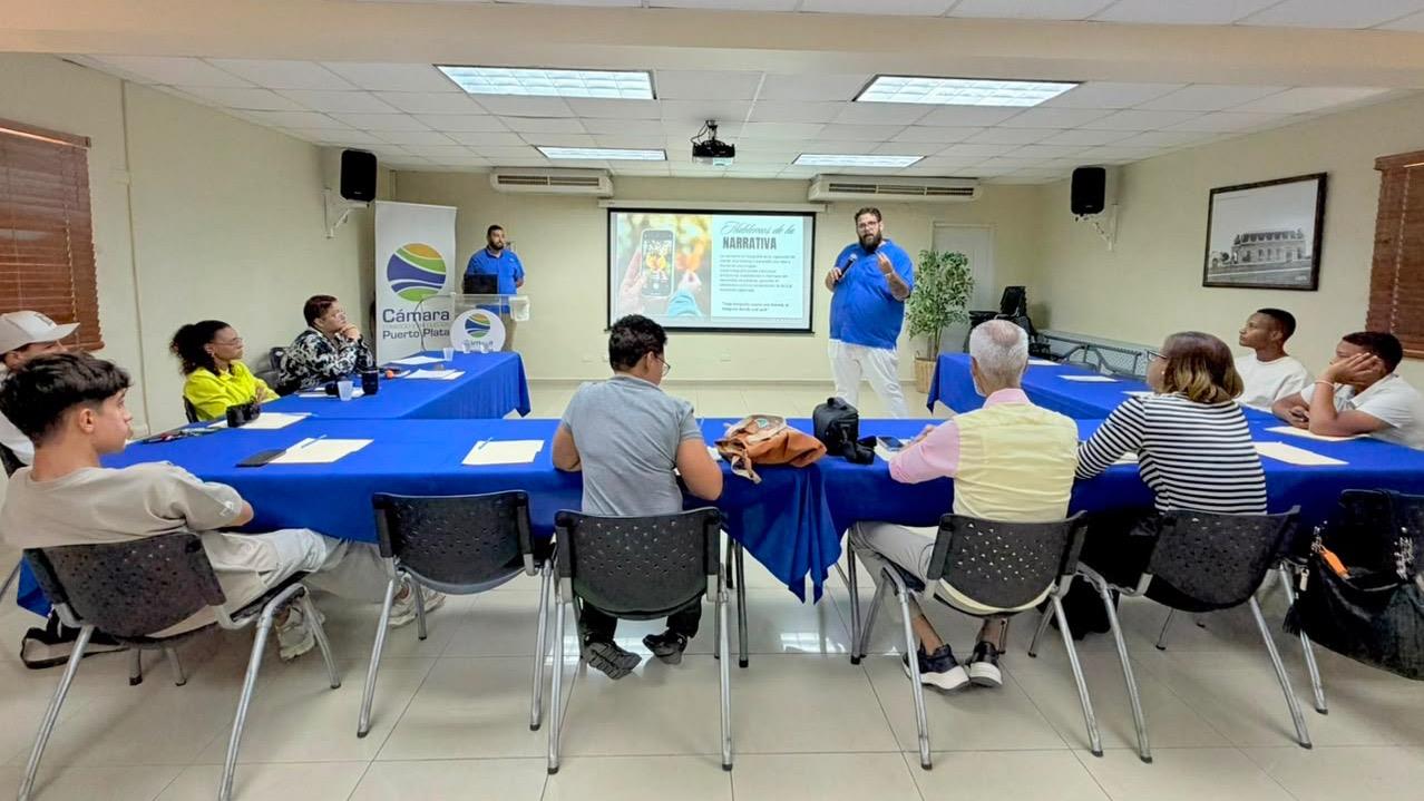 Cámara de Comercio de Puerto Plata realiza “Taller de Fotografía para Emprendedores”