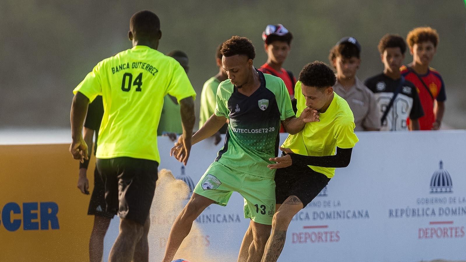 Debut triunfal para Sosúa FC y Atlántico FC en la Puerto Plata Beach Soccer Cup 2026