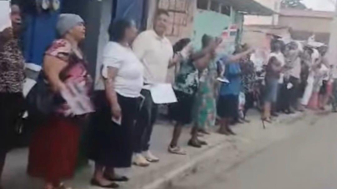 Evangélicos realizan culto por la paz en el sector El Javillar de Puerto Plata