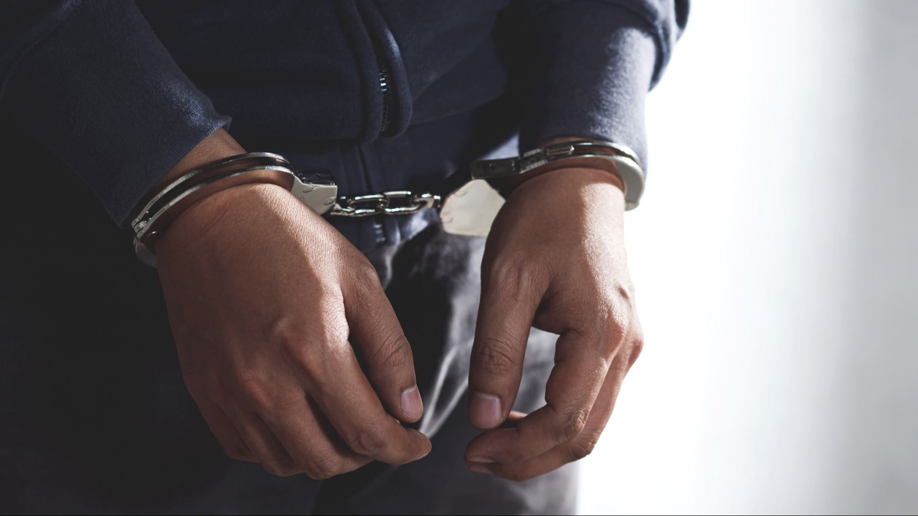 Capturan en Puerto Plata a sujeto prófugo por robo de una prenda valorada en US$11,000