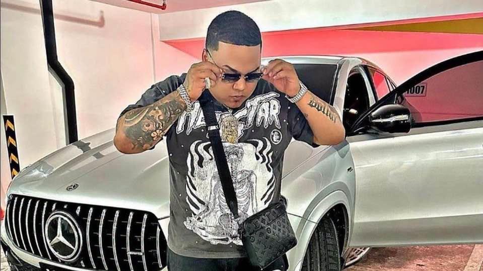 Se entrega “Nino Dólar”, acusado de atropellar a tres personas en Santo Domingo
