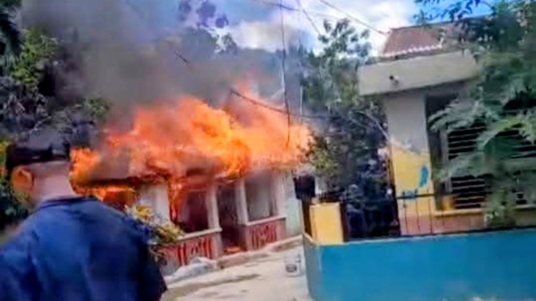 Incendio destruye vivienda en Yásica Arriba; no hubo lesionados