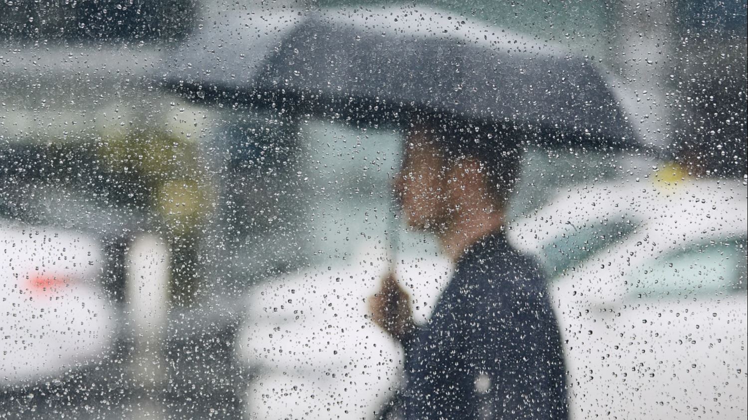 Pronostican aguaceros por varios días sobre RD debido a vaguada y sistema frontal