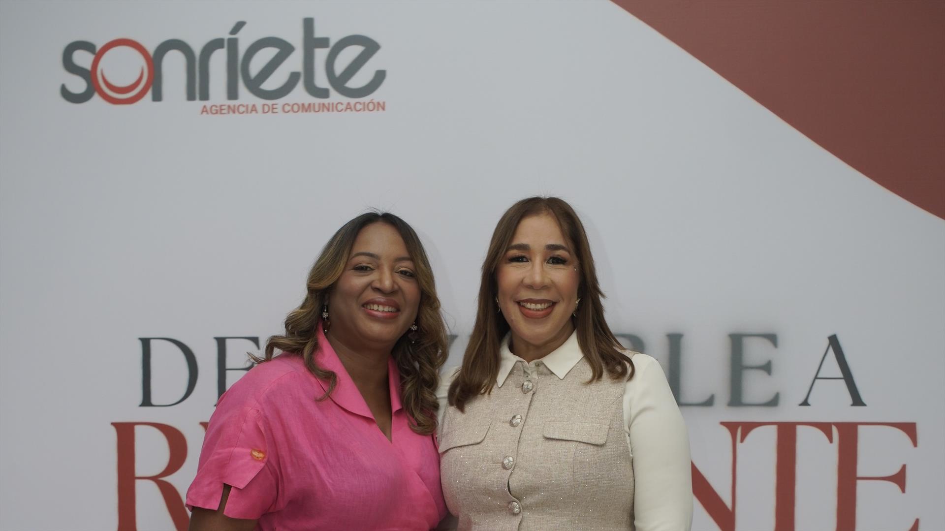 Agencia Sonríete reúne a líderes en conferencia “De Invisible a Referente”