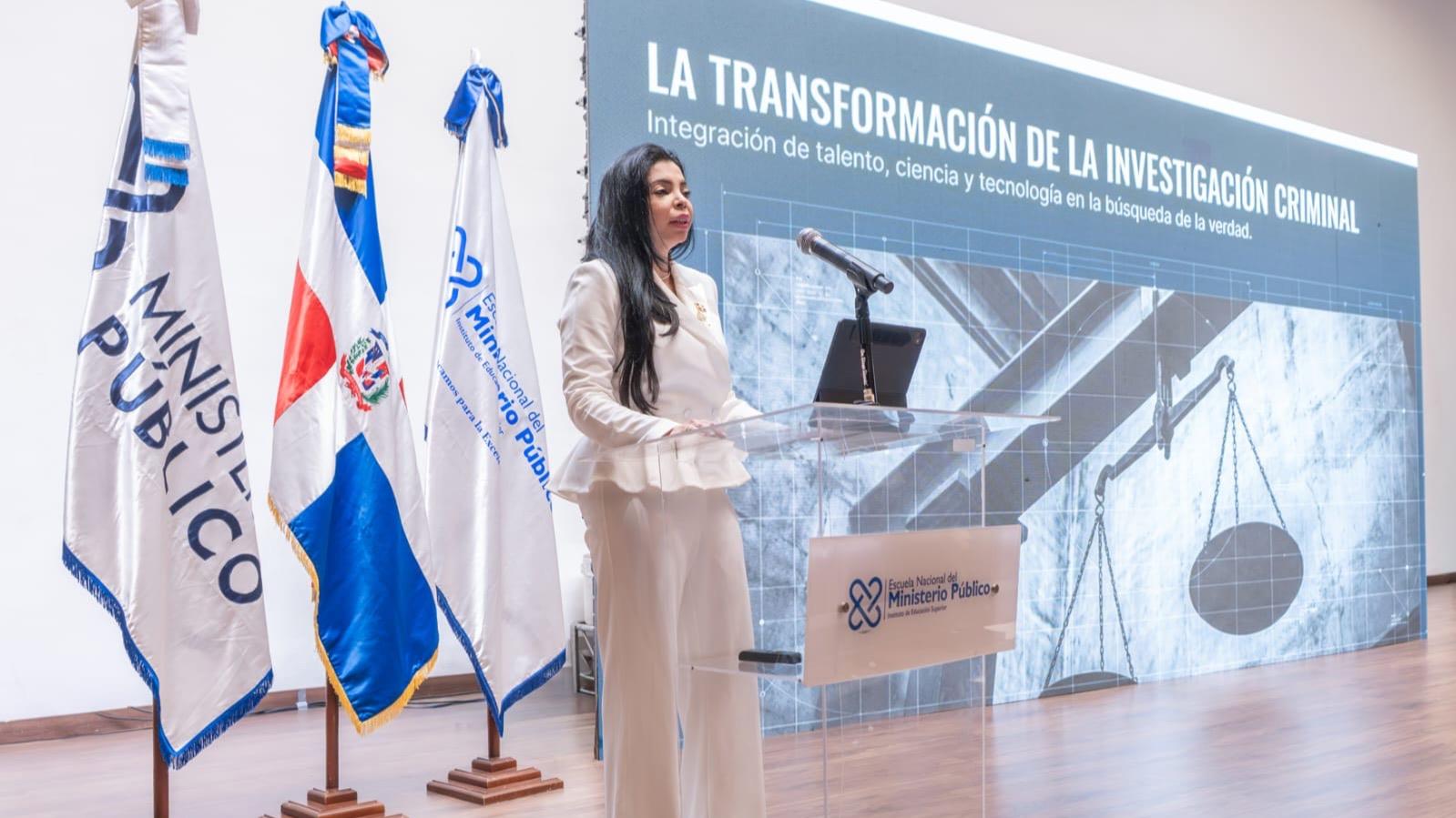 Procuraduría capacita a 375 fiscales en el uso de cámaras corporales, catálogos de peritajes y acceso web para trámites legales