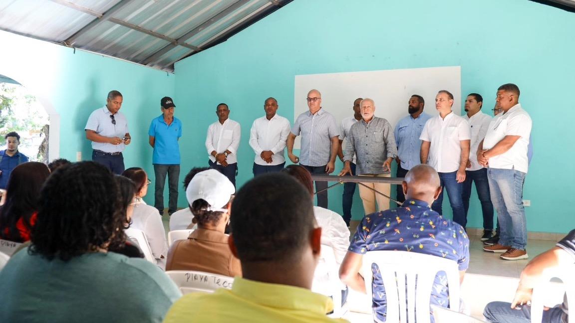 Autoridades anuncian construcción de acueducto para suplir de agua potable al distrito municipal de Maimón