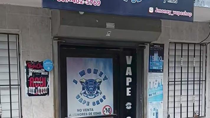 Apresan en Los Alcarrizos a individuo que asaltó tienda de vaporizadores en Puerto Plata